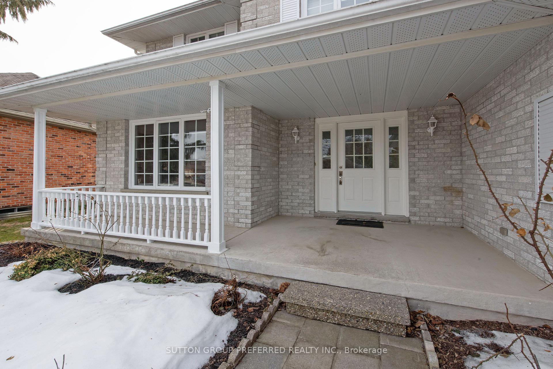 Photo of 130 Toohey Lane, London North, ON N6G 4Y1