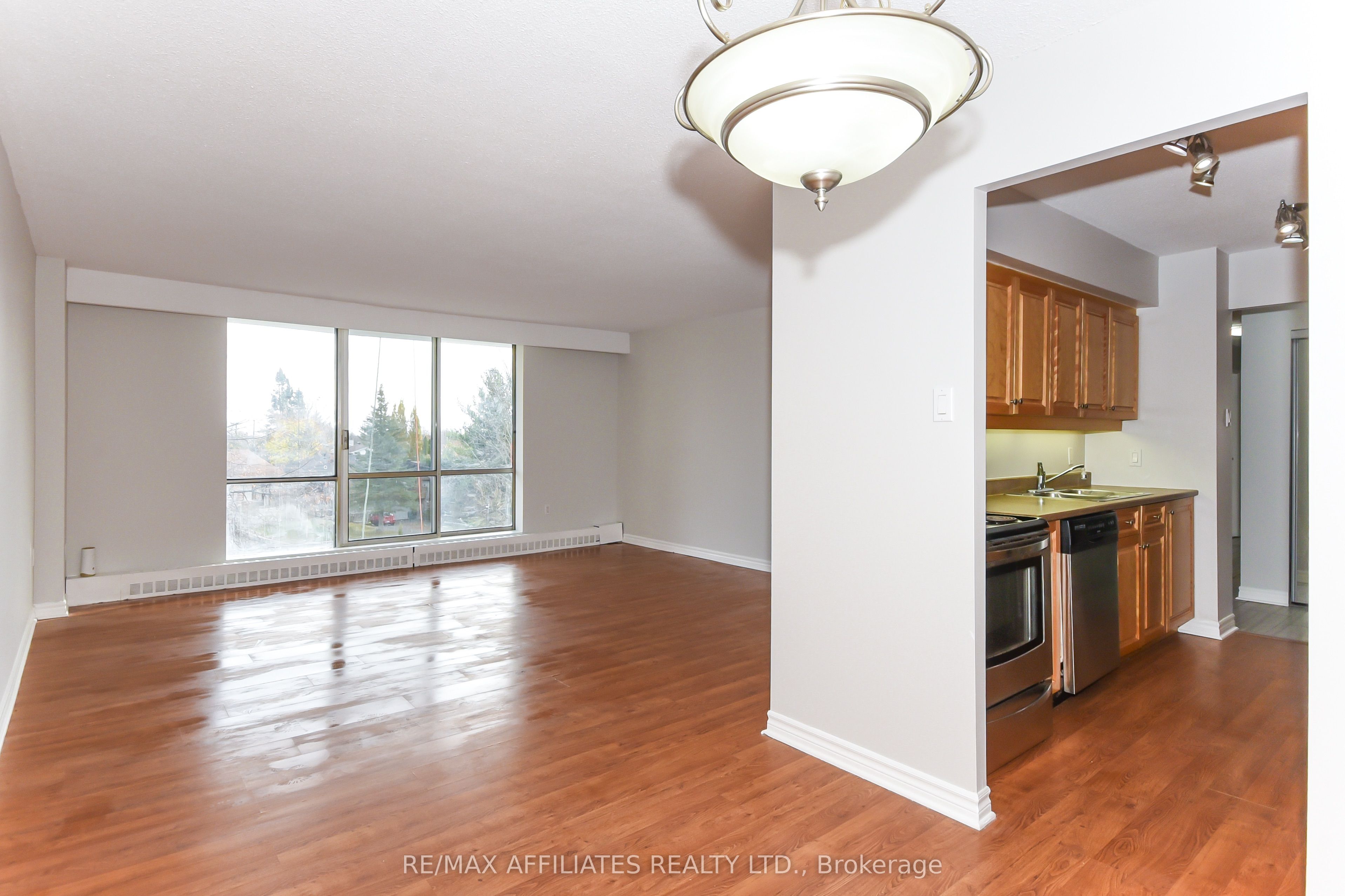 2400 Virginia Drive W, #305