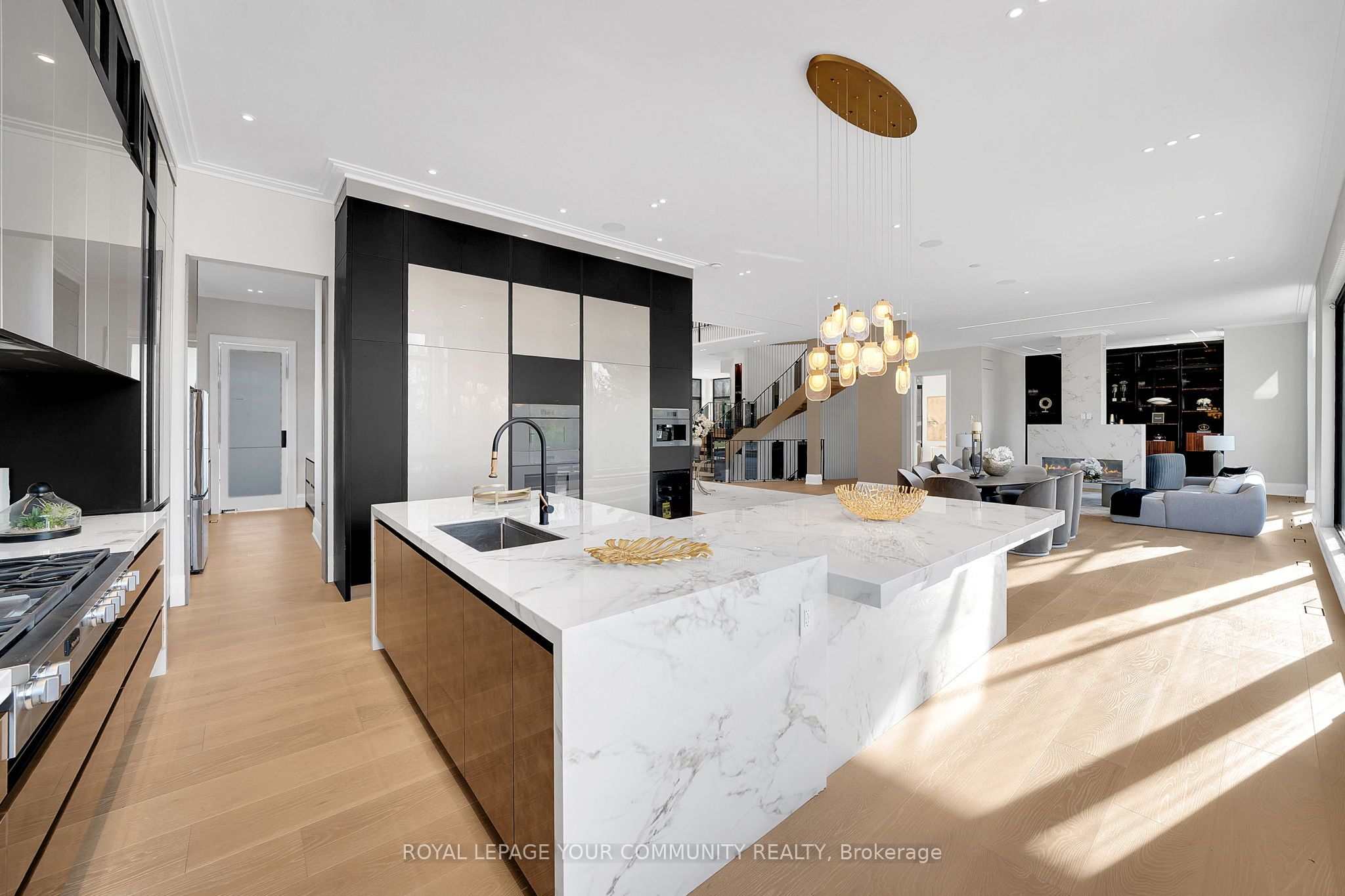 8 Poplar Drive