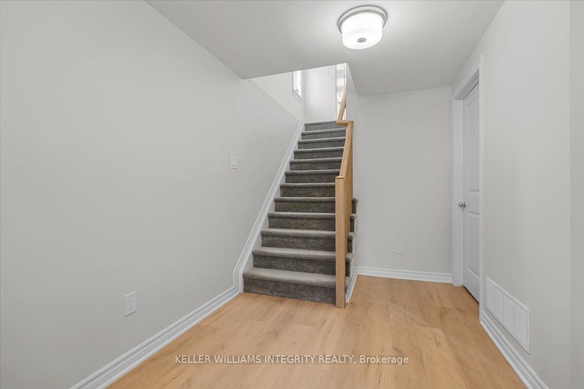 510 Sonmarg Crescent, Barrhaven, ON K2J 7A6
