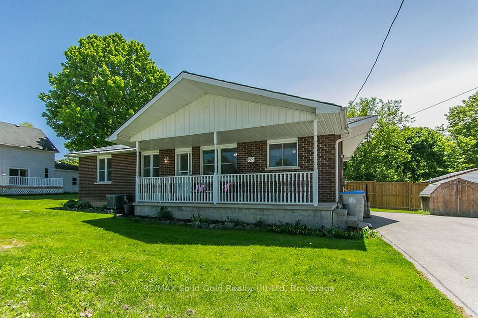 62 Queen Street, Huron East, ON N0G 1H0