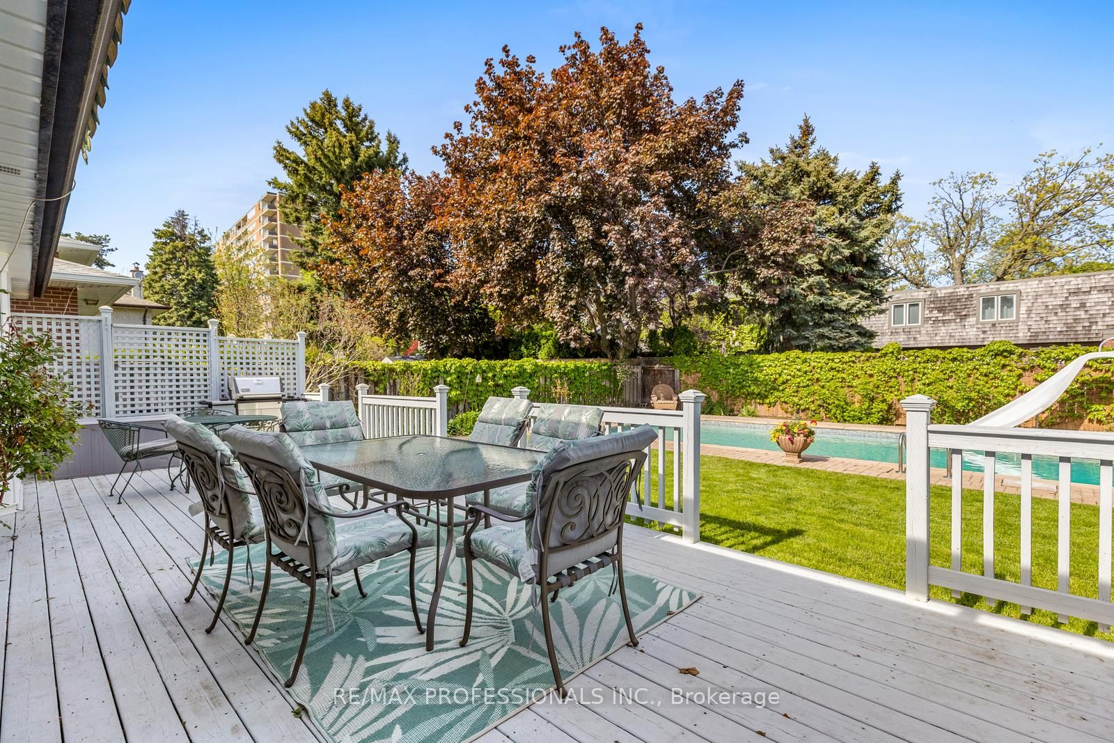 15 Warrender Avenue