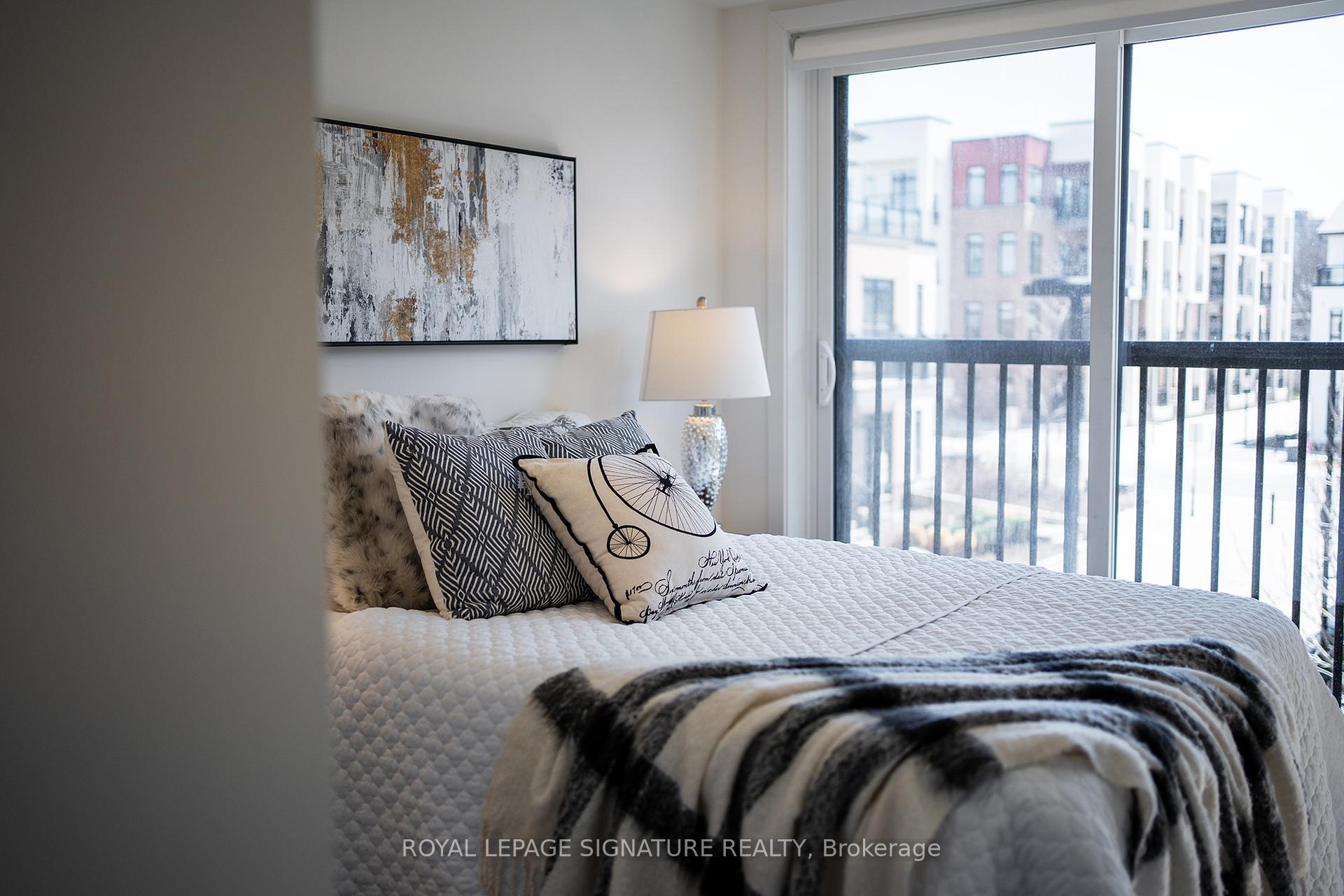 3 Bedrooms Condo at 110 Canon Jackson,  Toronto For sale