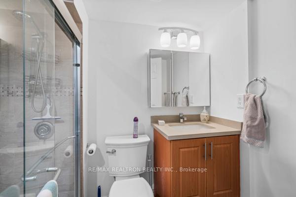 2 Bedrooms Condo at 2350 Bridletowne, Toronto For sale