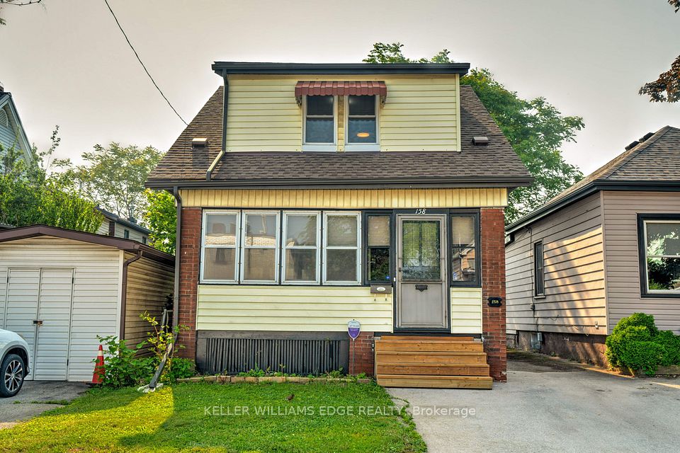 158 Rosslyn
