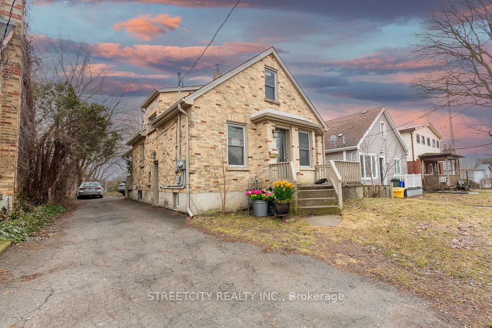 1053 Oxford