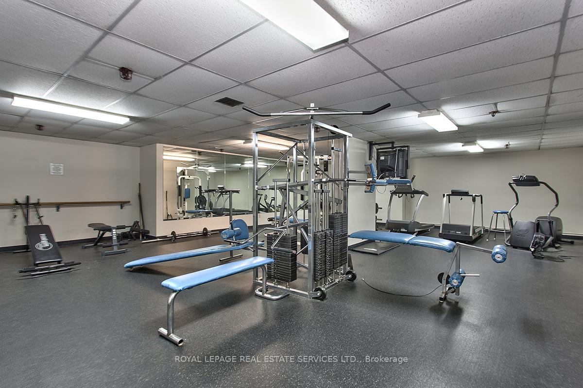 2 Bedrooms Condo at 2263 Marine, Oakville For sale
