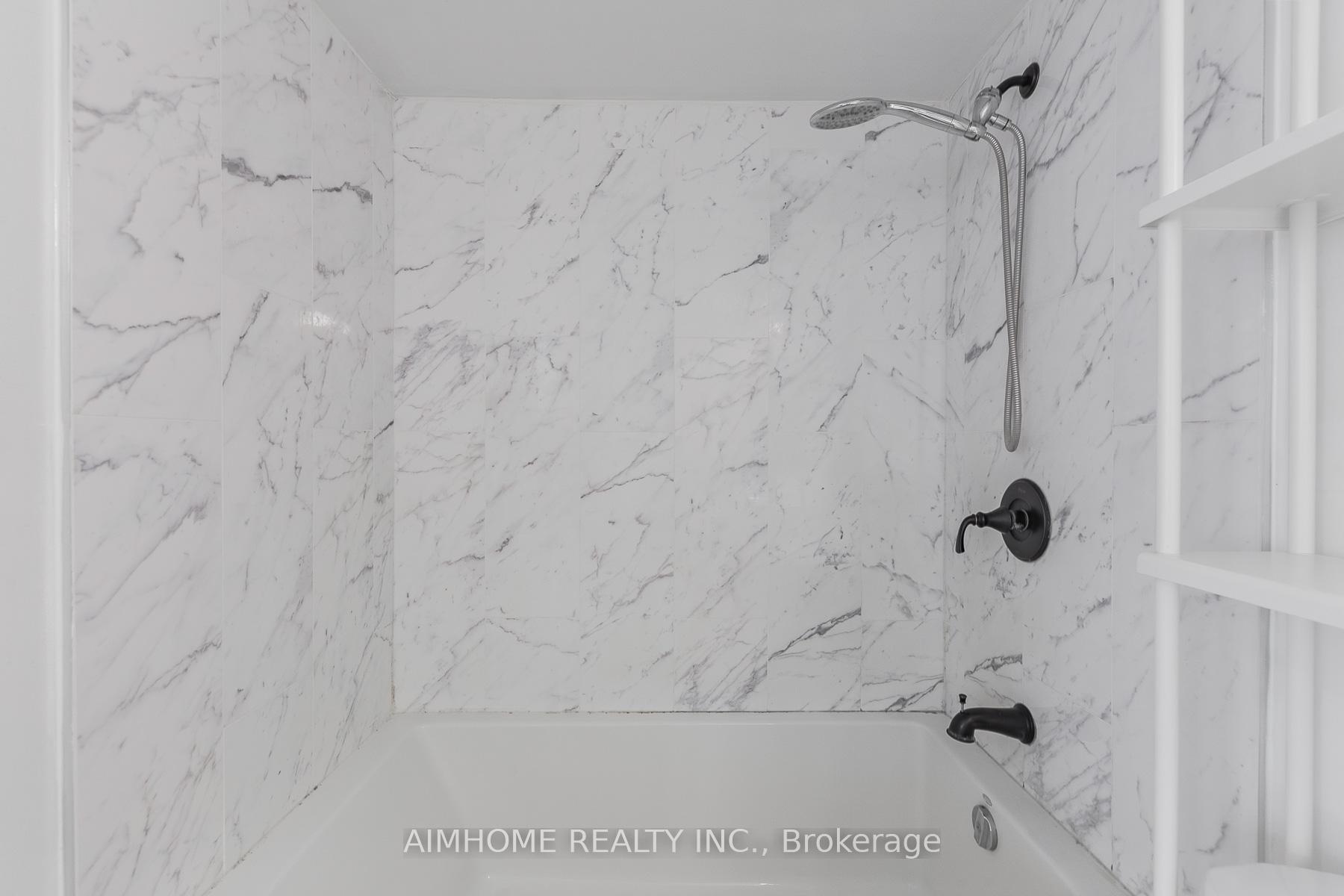 2 Bedrooms Condo at 20 Olive, Toronto For sale