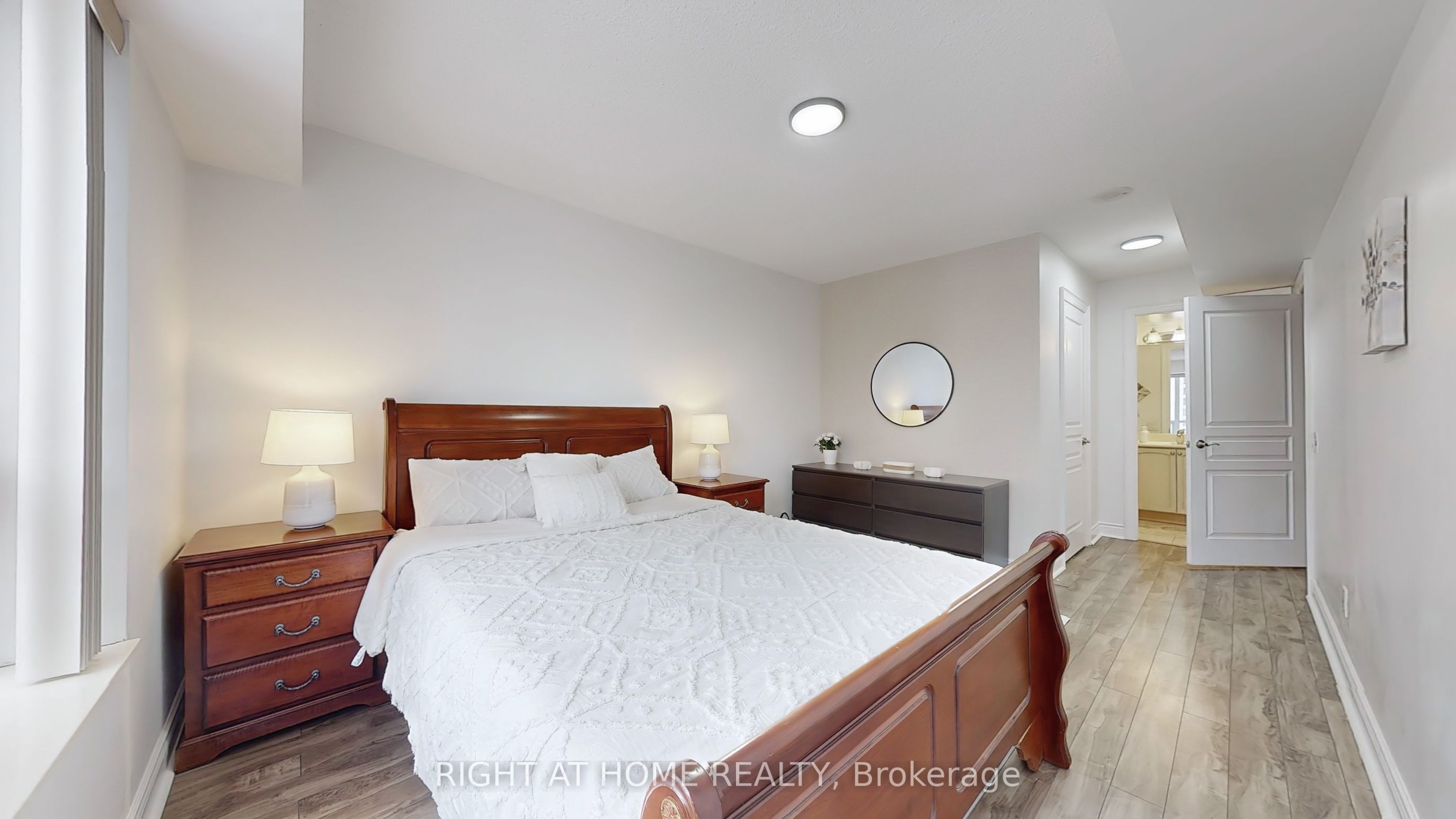8 Mckee Avenue, #901