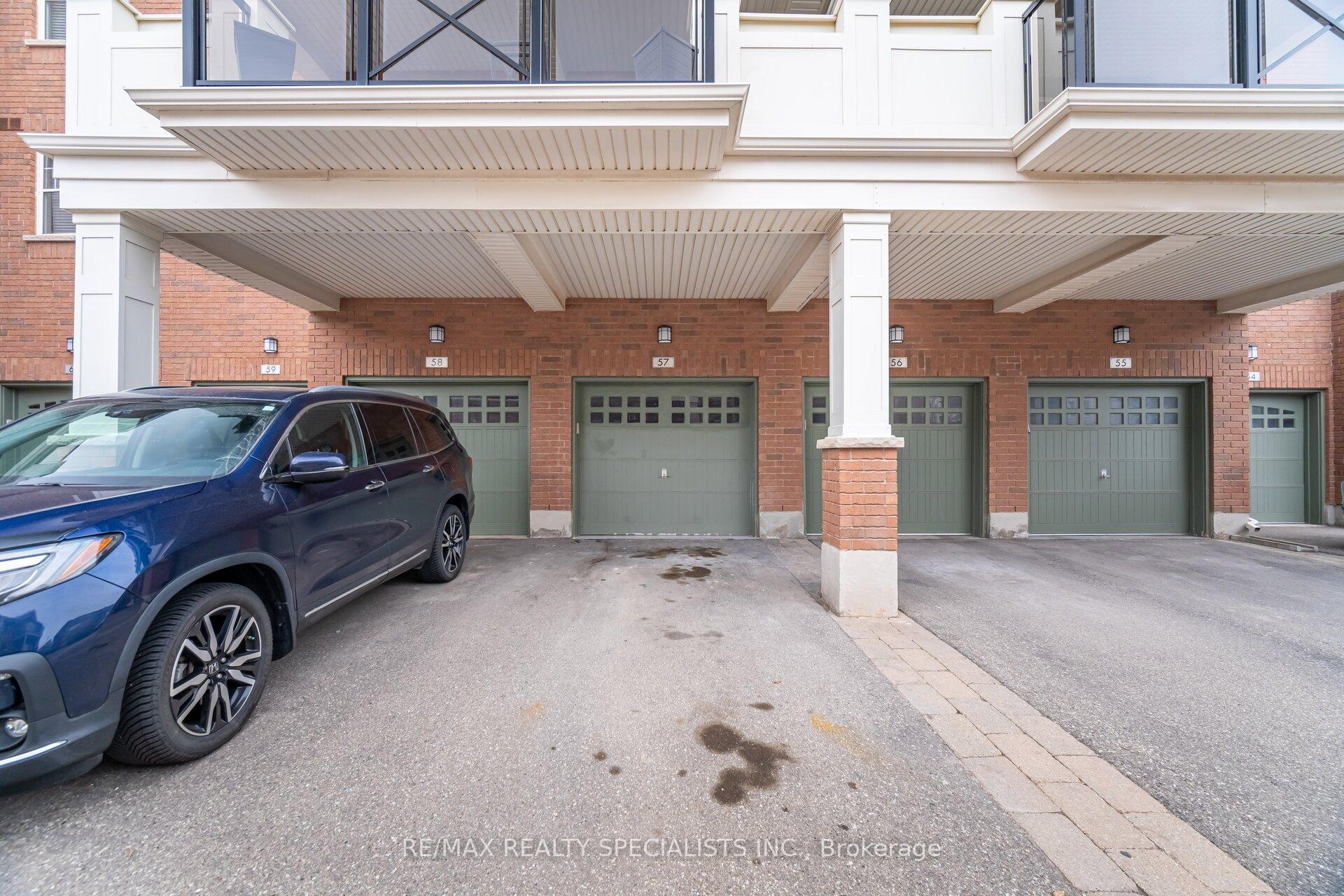 2 Bedrooms Condo at 2326 TAUNTON, Oakville For sale