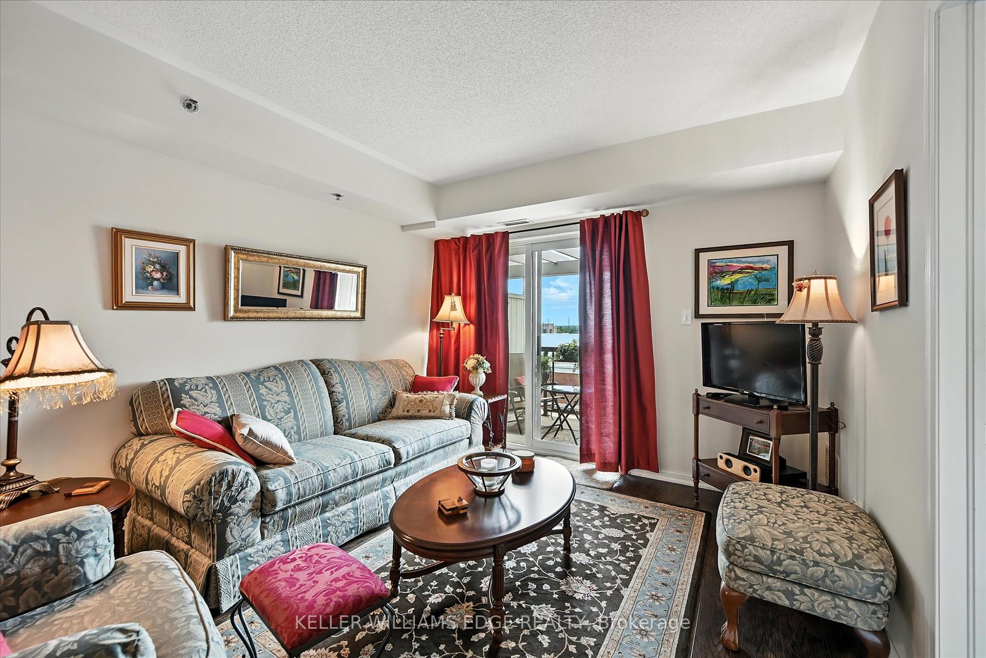 1 Bedroom Condo at 3070 Rotary, Burlington For sale