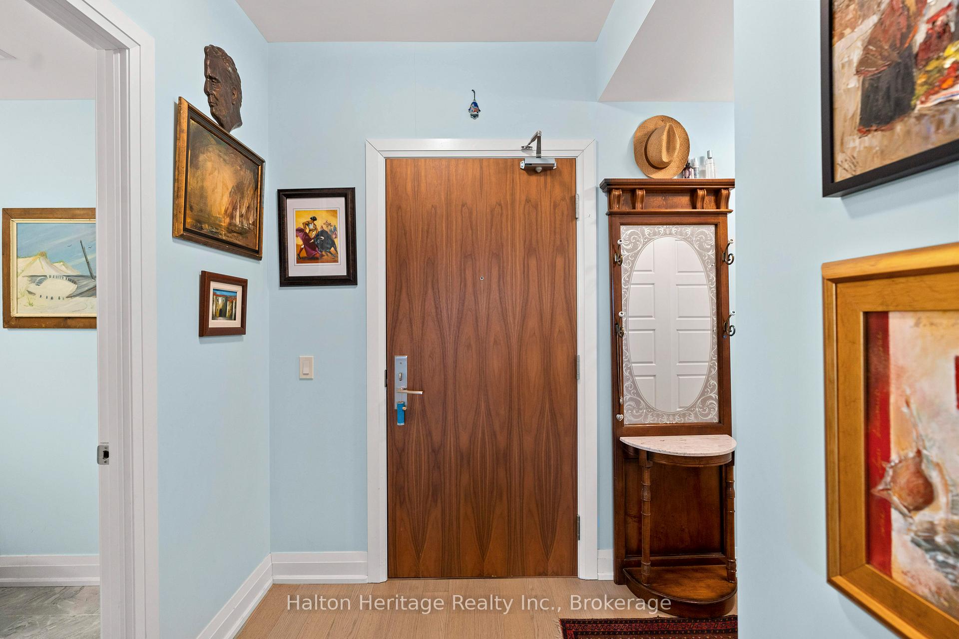 1 Bedroom Condo at 2025 Maria, Burlington For sale