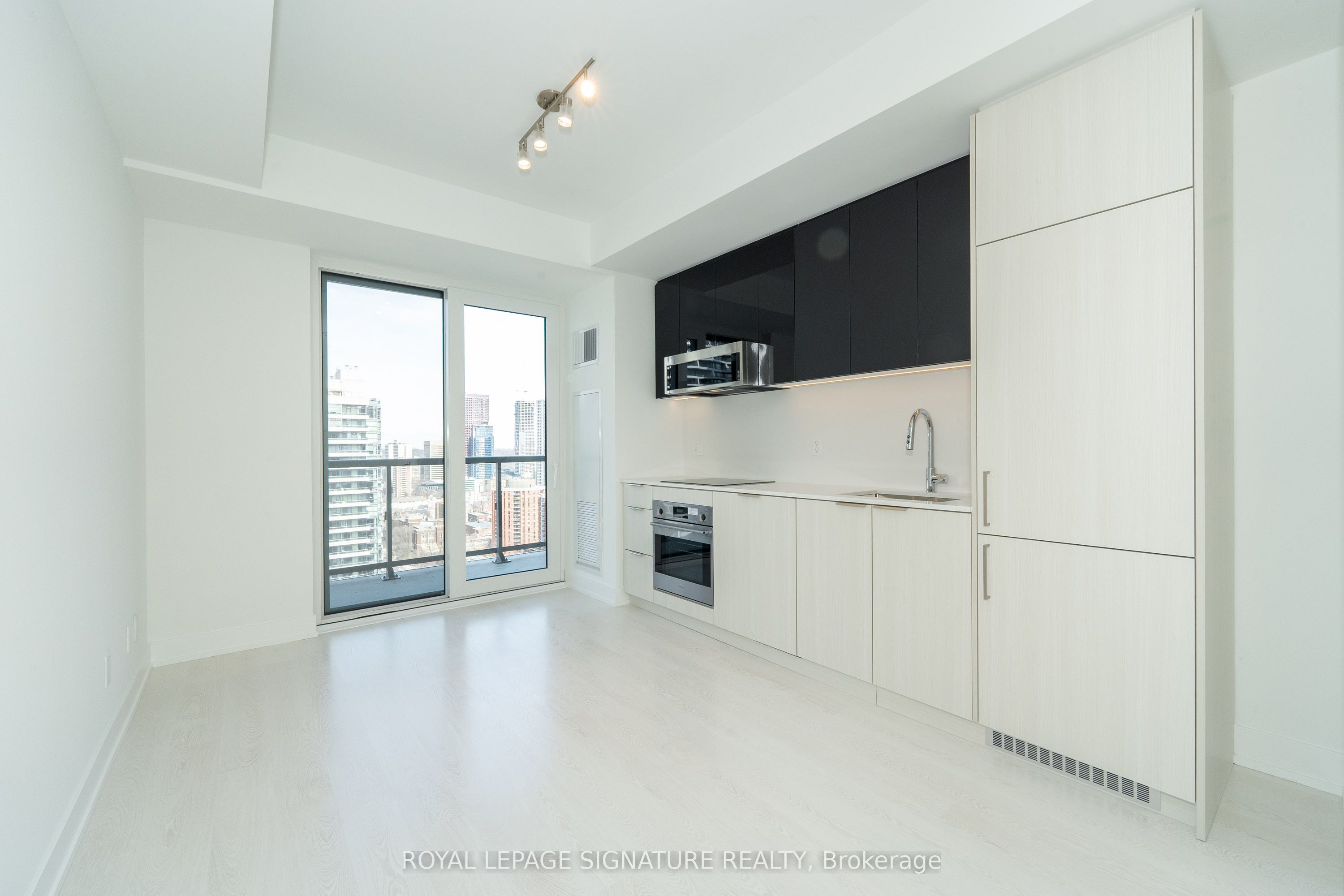 308 Jarvis Street, #2806