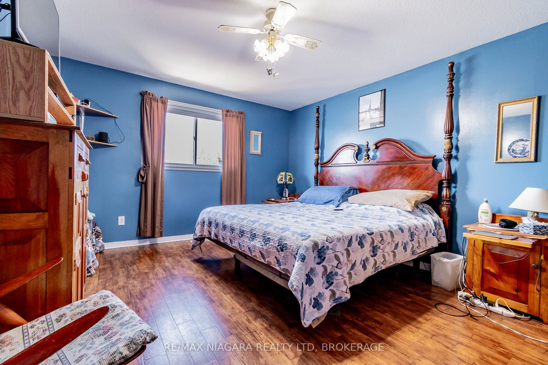 14 JENNIFER Crescent