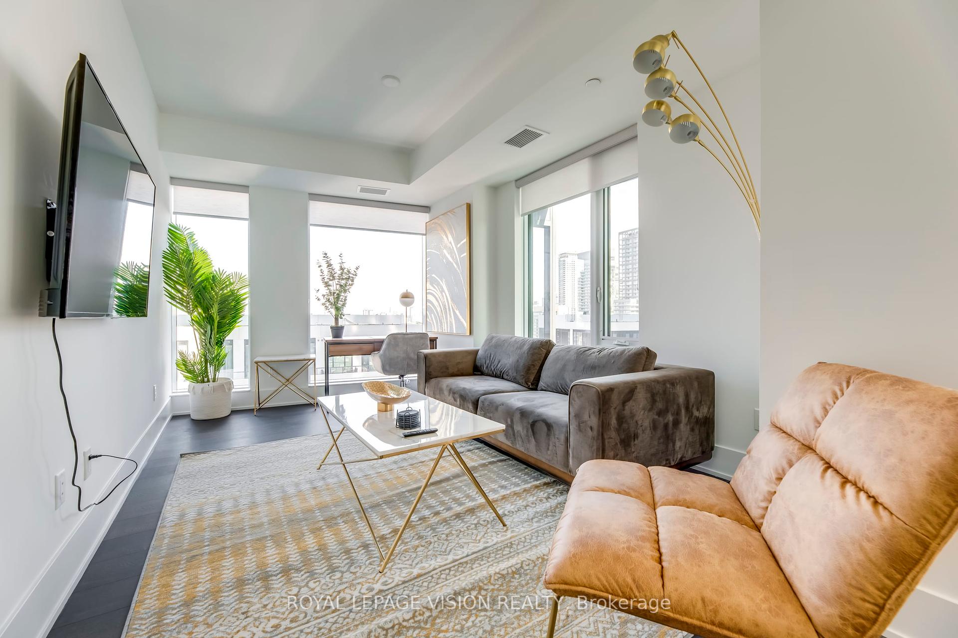 2 Bedrooms Condo at 470 Front, Toronto For sale