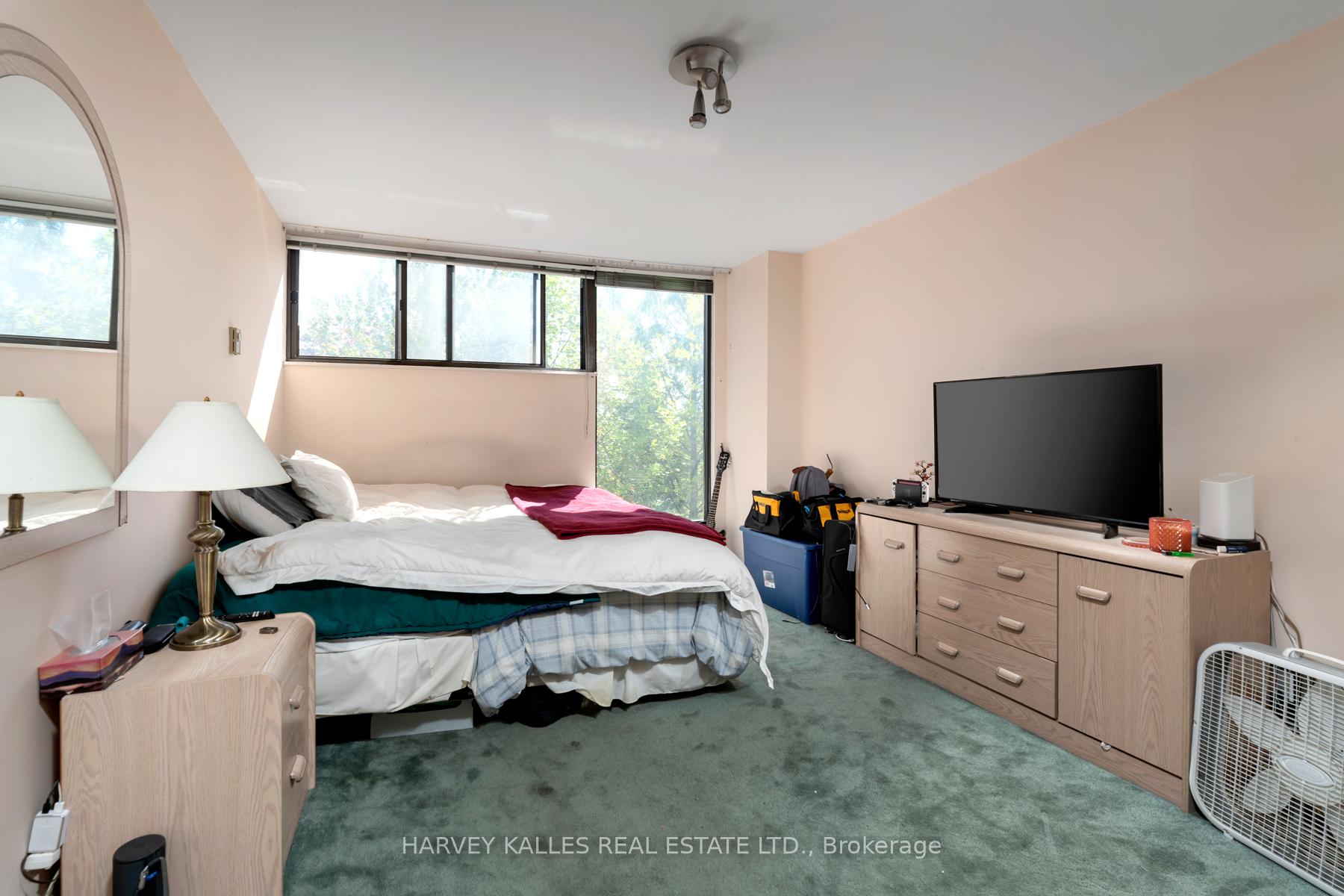 2 Bedrooms Condo at 3900 Yonge, Toronto For sale