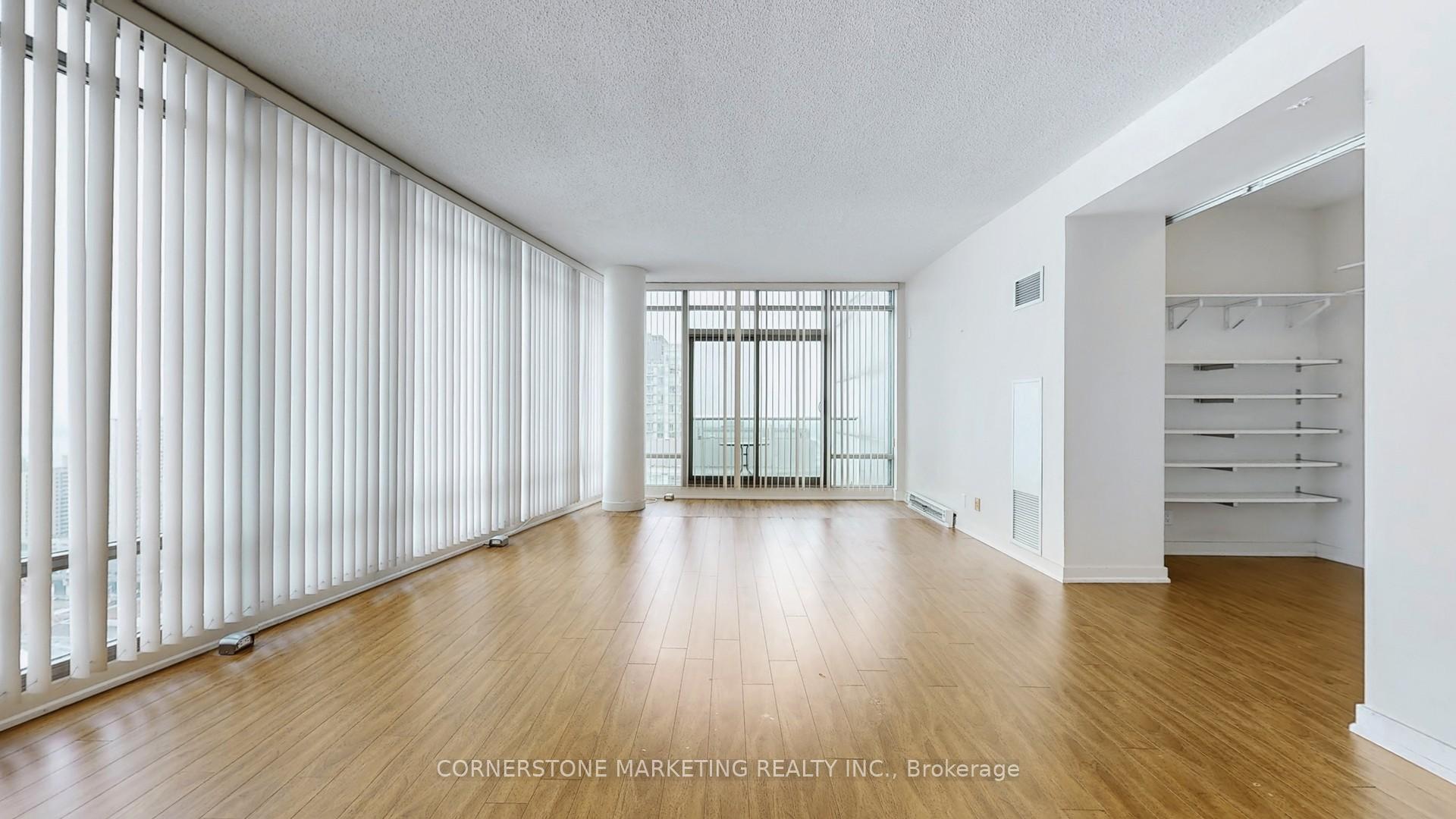3 Bedrooms Condo at 81 Navy Wharf, Toronto For sale