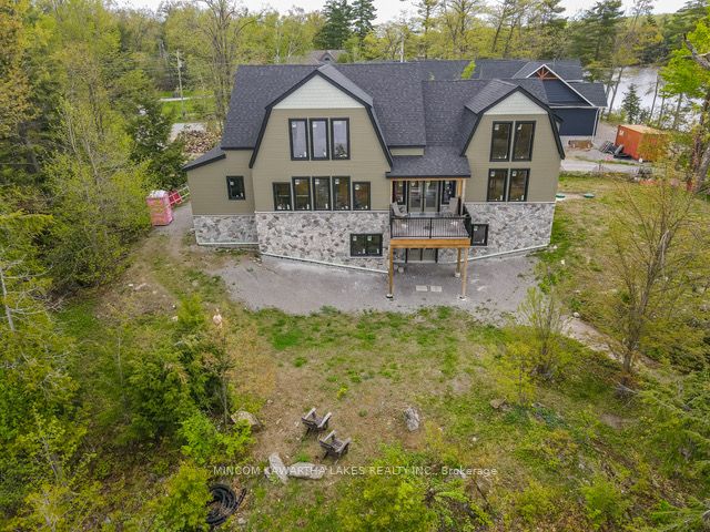 16 Evergreen Way
