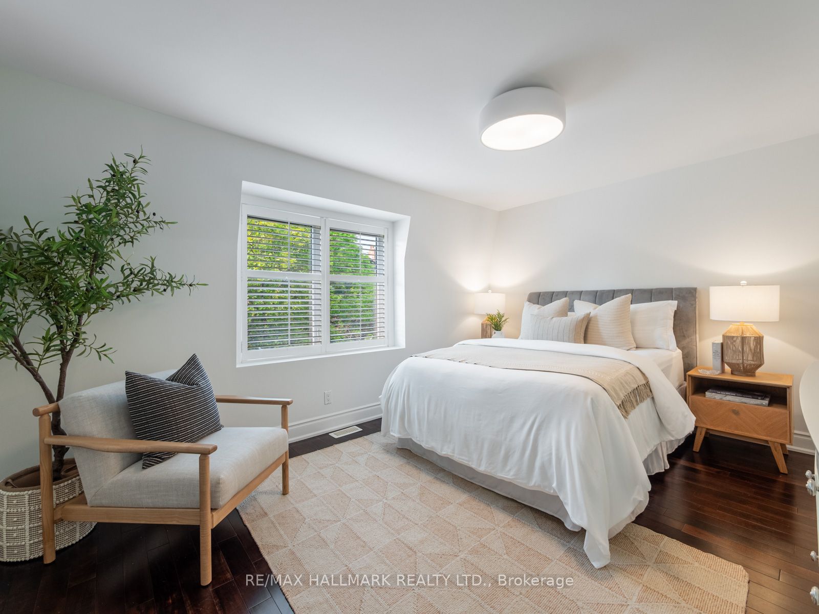29 Dearbourne Avenue