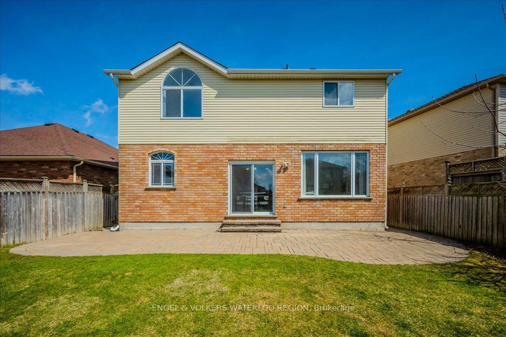 705 Breakwater Crescent