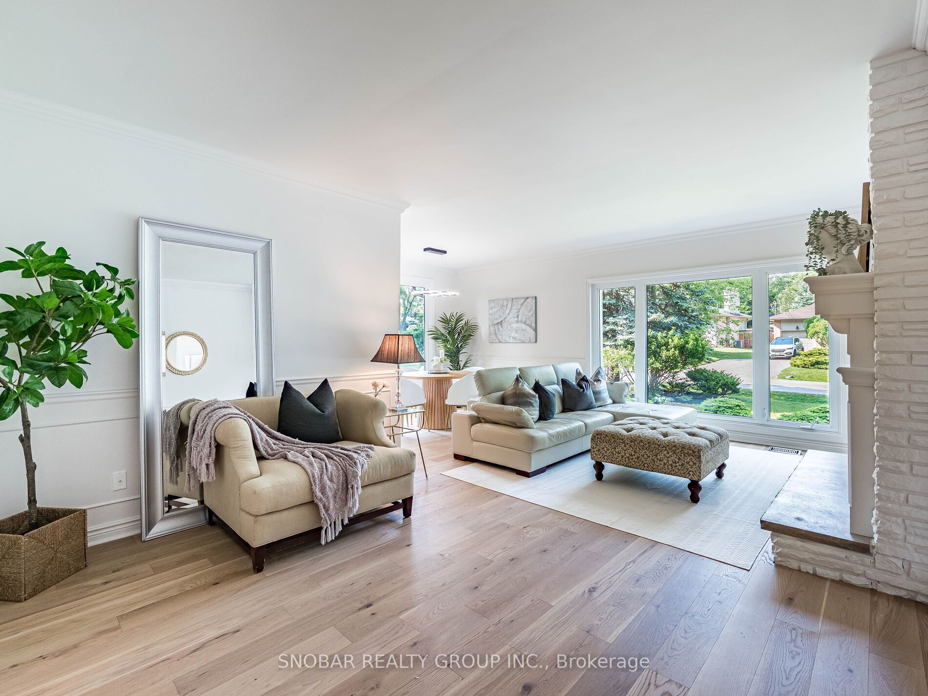 3208 Flynn Crescent