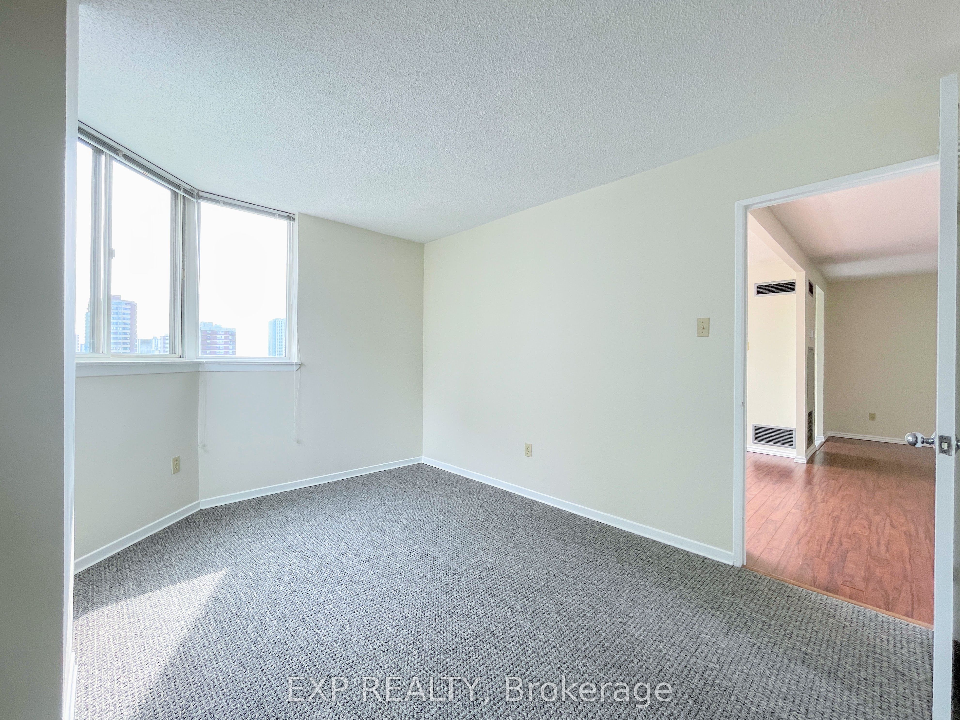 1055 Bay Street, #1802