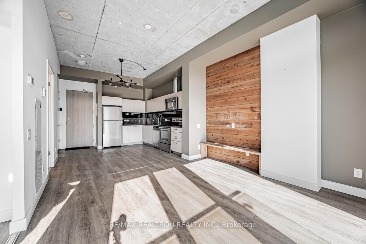 2 Bedrooms Condo at 70 Distillery, Toronto For sale