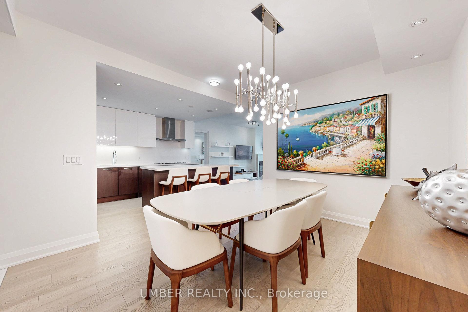 2 Bedrooms Condo at 11 Bronte, Oakville For sale