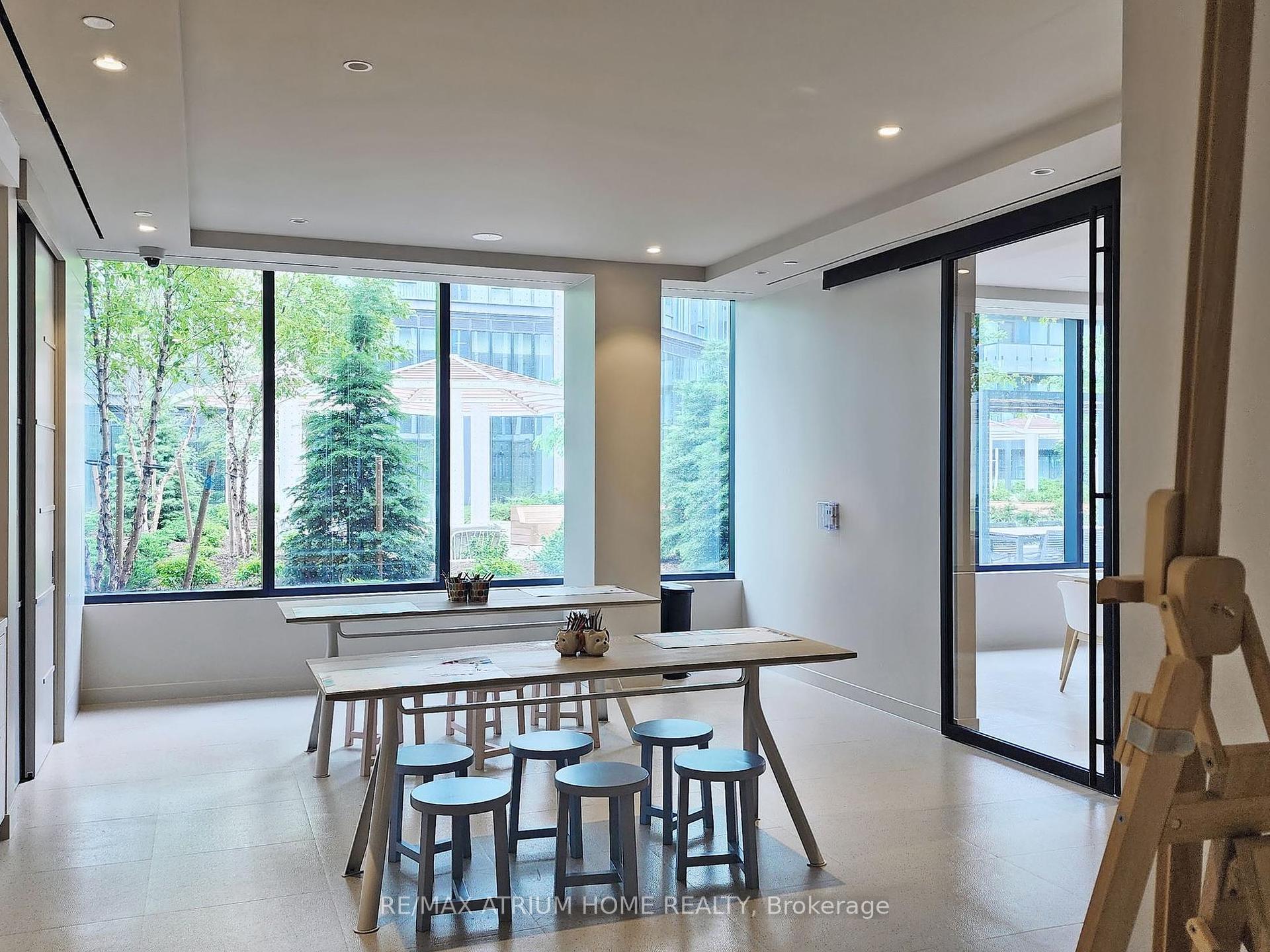 2 Bedrooms Condo at 55 Cooper, Toronto For sale
