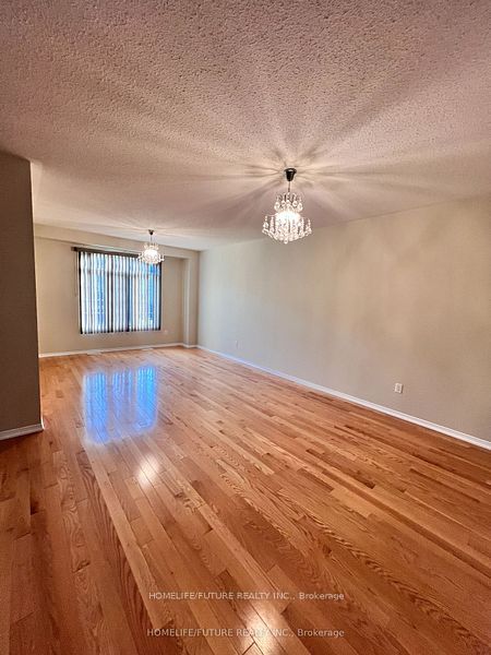 81 Quarrie Lane, Ajax, ON L1T 0N1