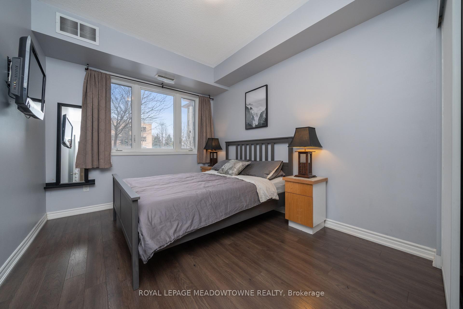 1 Bedroom Condo at 570 Lolita, Mississauga For sale