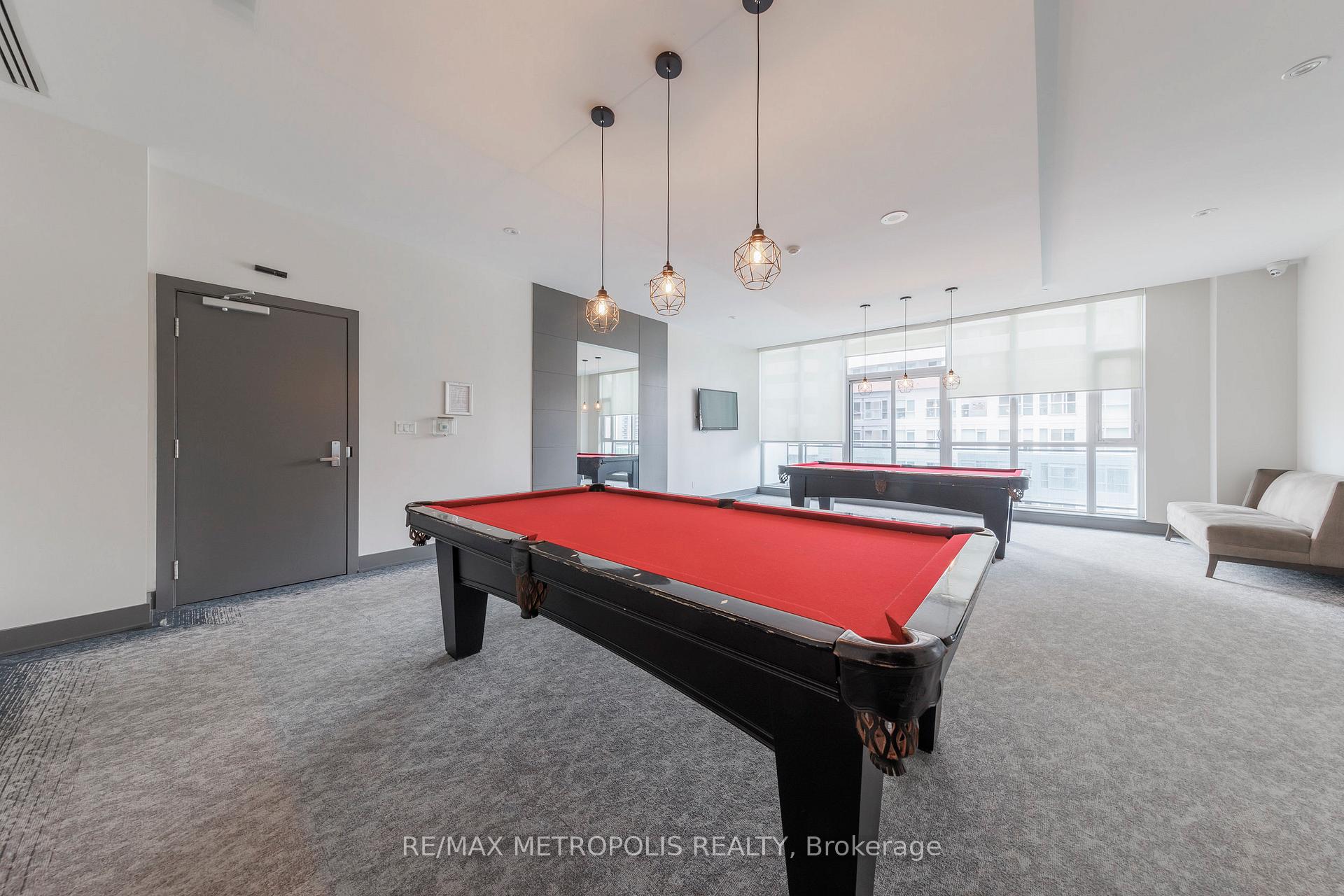 2 Bedrooms Condo at 4065 Brickstone,  Mississauga For sale