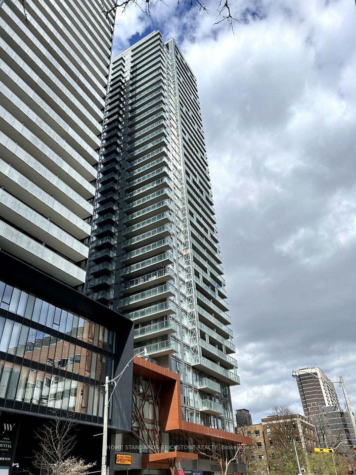 50 Wellesley