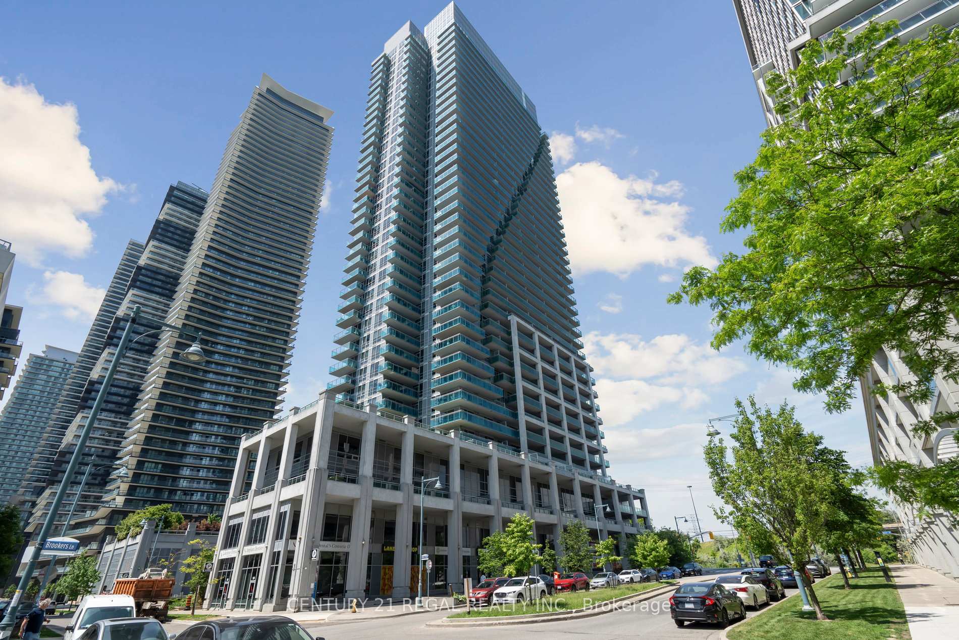 1 Bedroom Condo at 16 Brookers, Toronto For sale