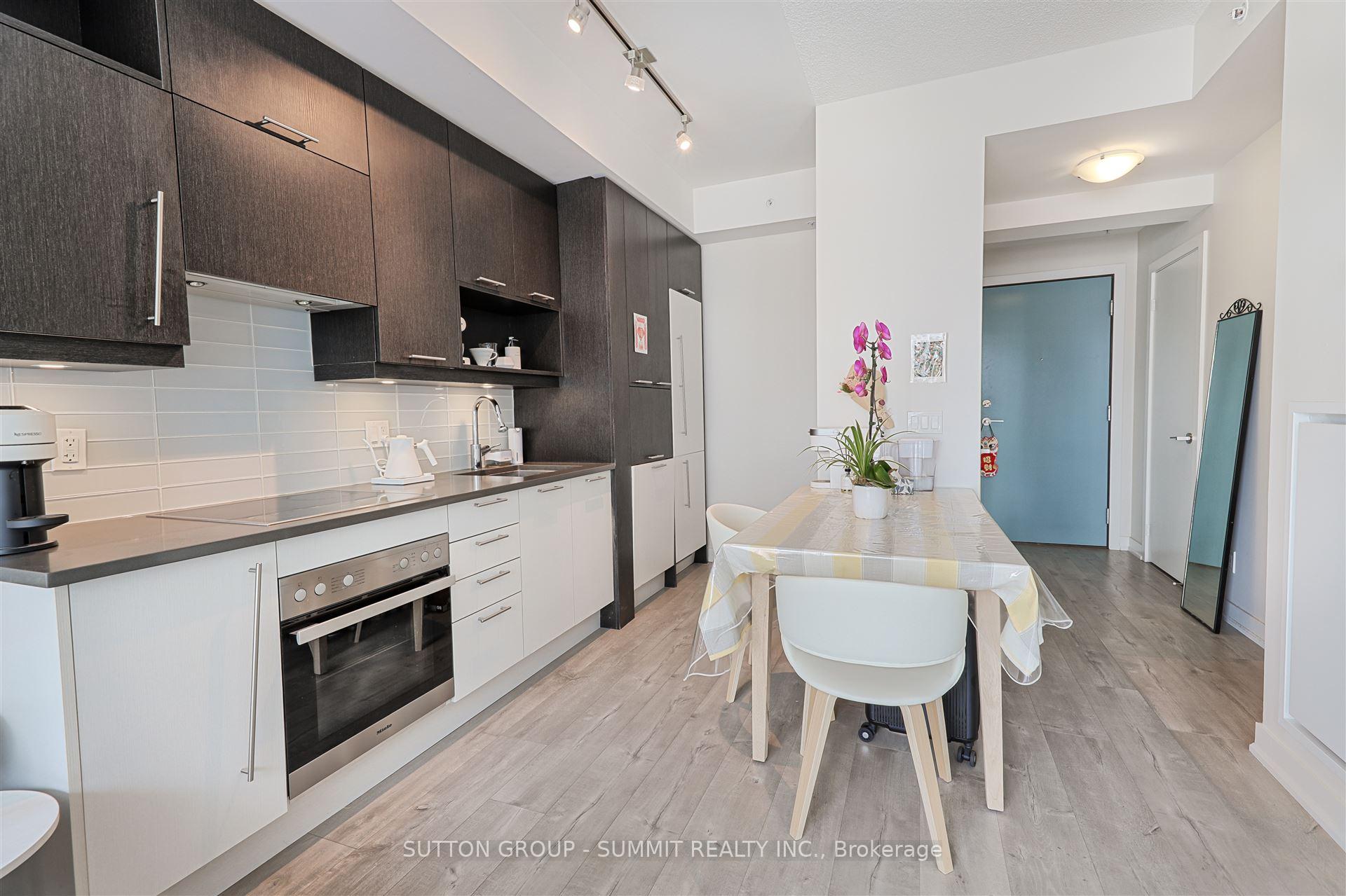 1 Bedroom Condo at 30 NELSON, Toronto For sale