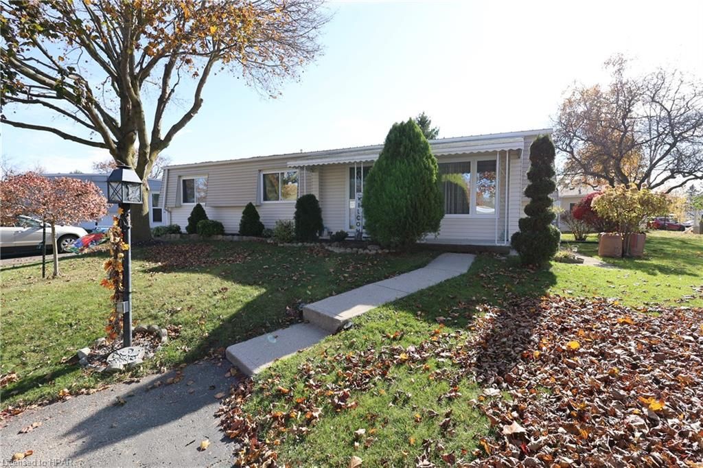 266 PEBBLE BEACH Parkway South Huron Ontario N0M 1T0