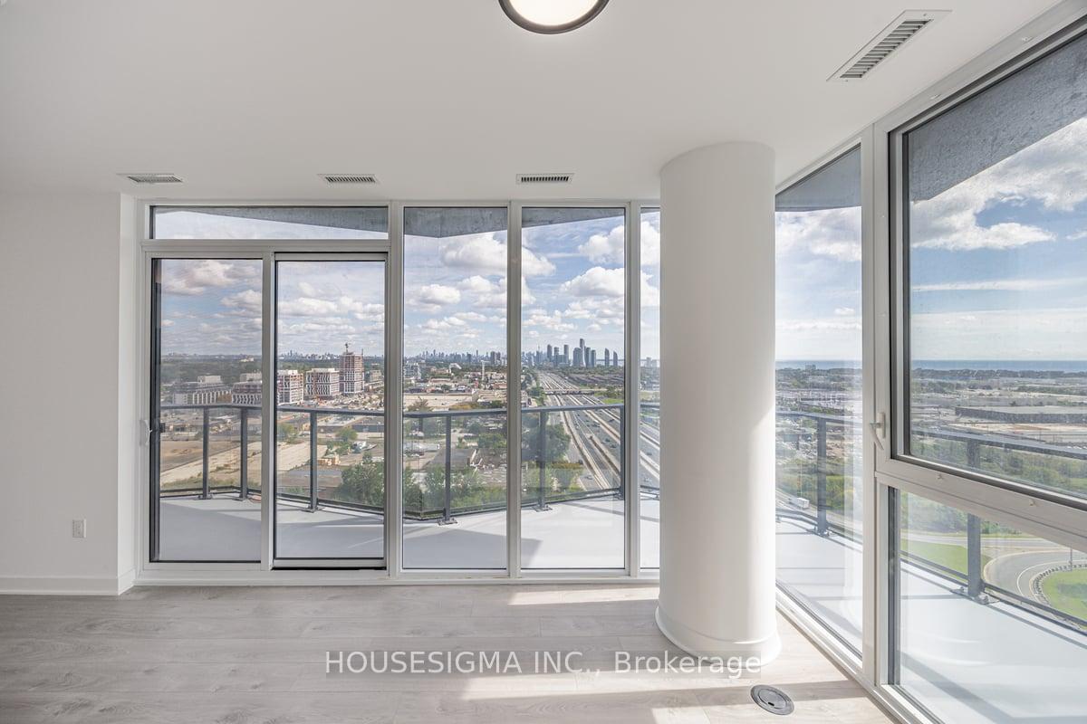 3 Bedrooms Condo at 36 Zorra,  Toronto For sale