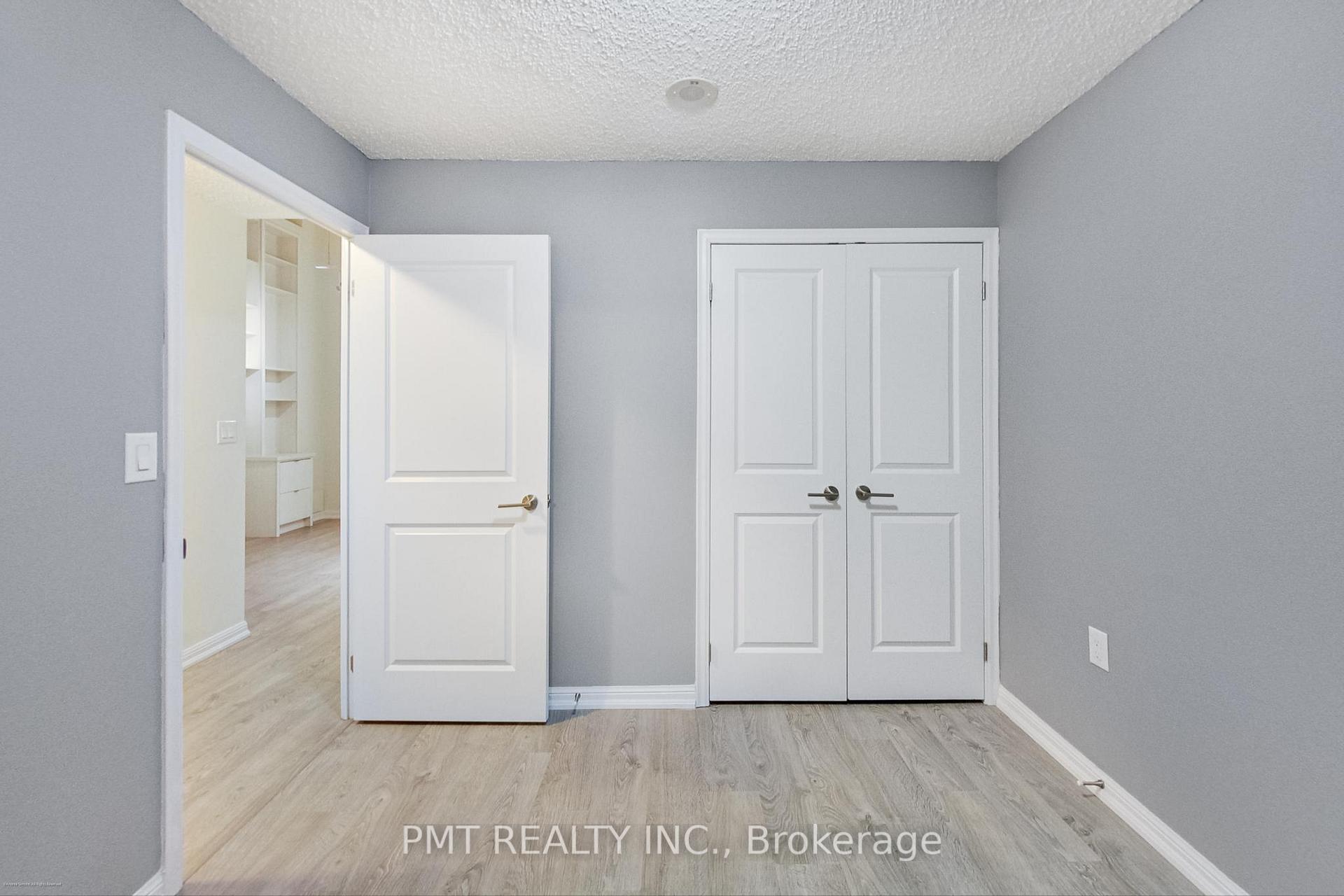 2 Bedrooms Condo at 125 Western Battery, Toronto For sale