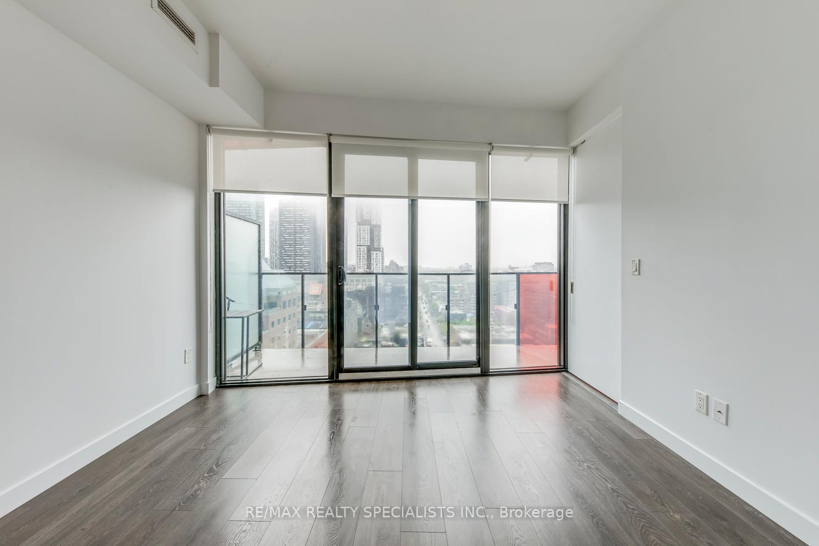 3 Bedrooms Condo at 215 Queen, Toronto For sale