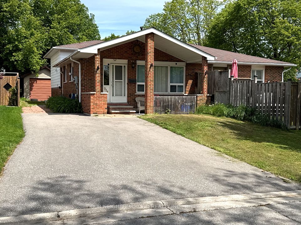 714 Greenoch