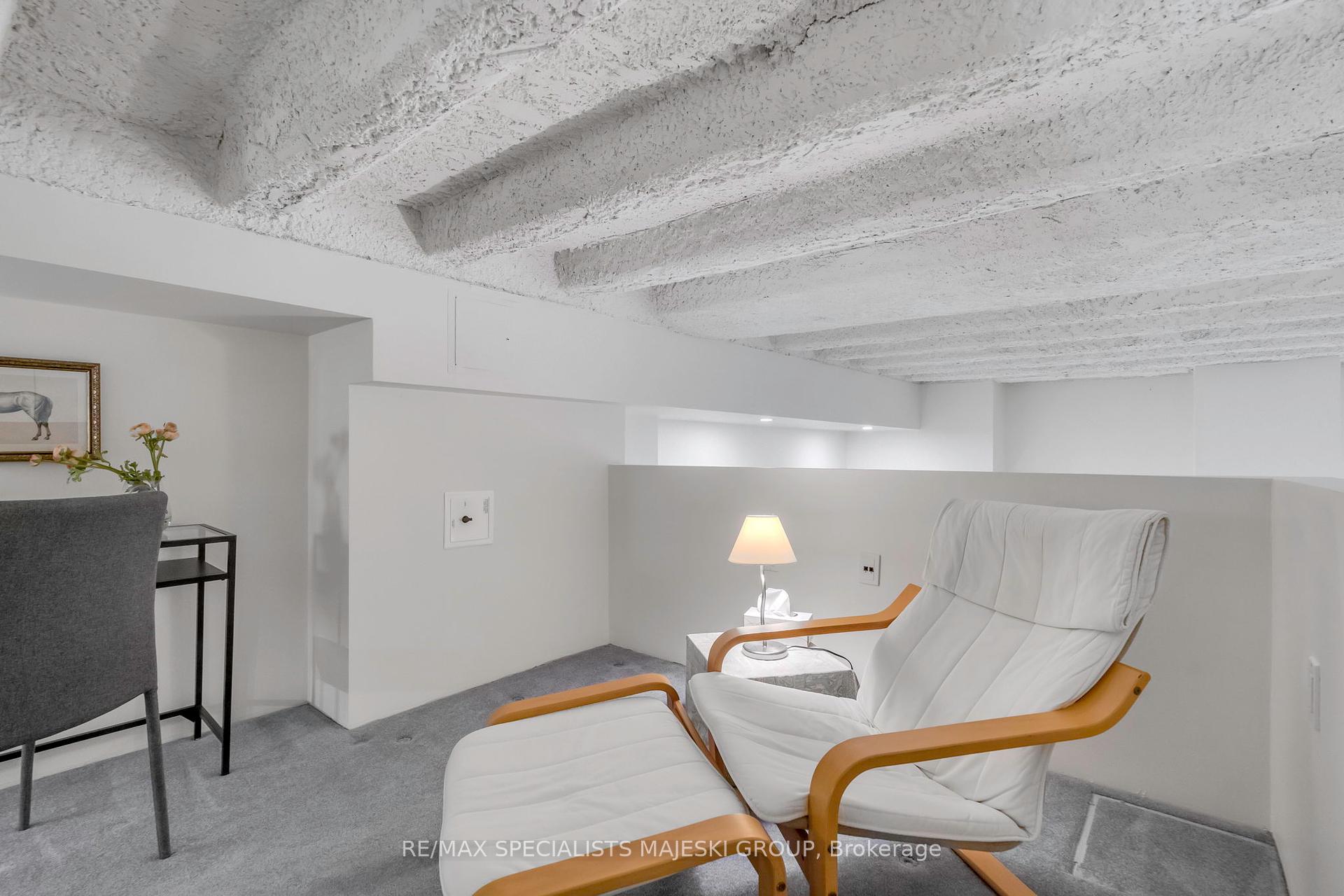 3 Bedrooms Condo at 21 Nassau,  Toronto For sale