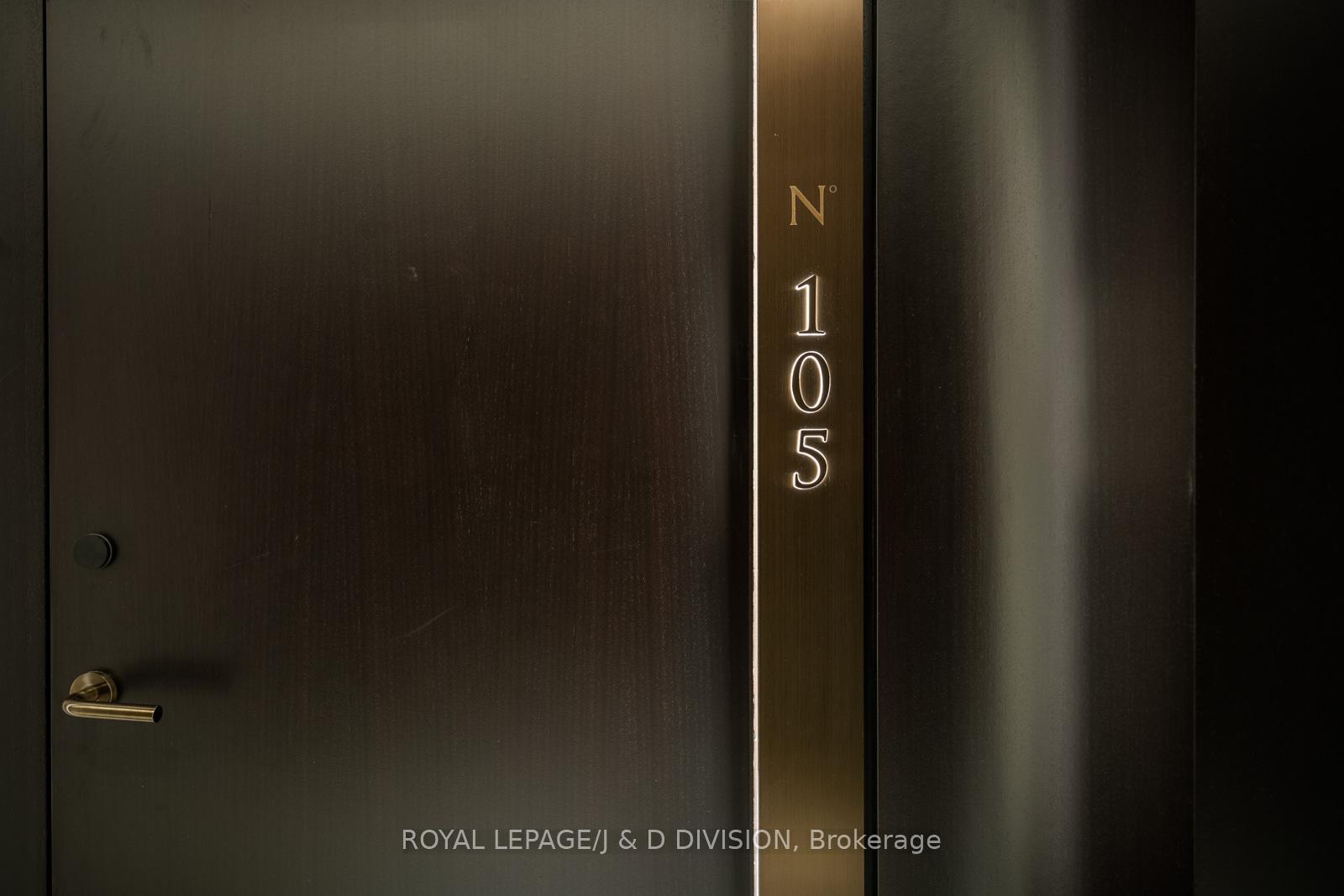 2 Bedrooms Condo at 7 Dale, Toronto For sale