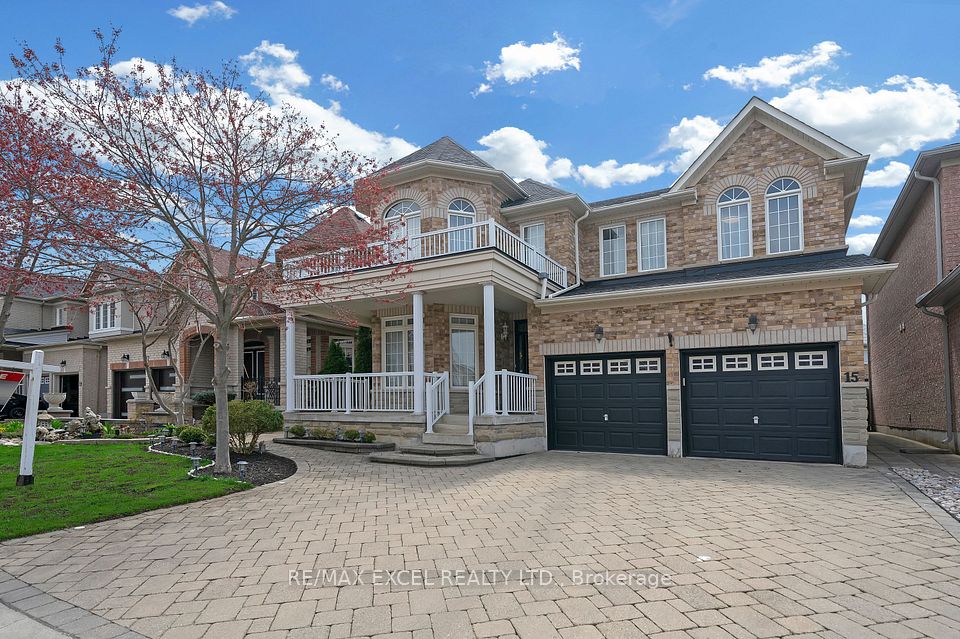 15 Hawksbury