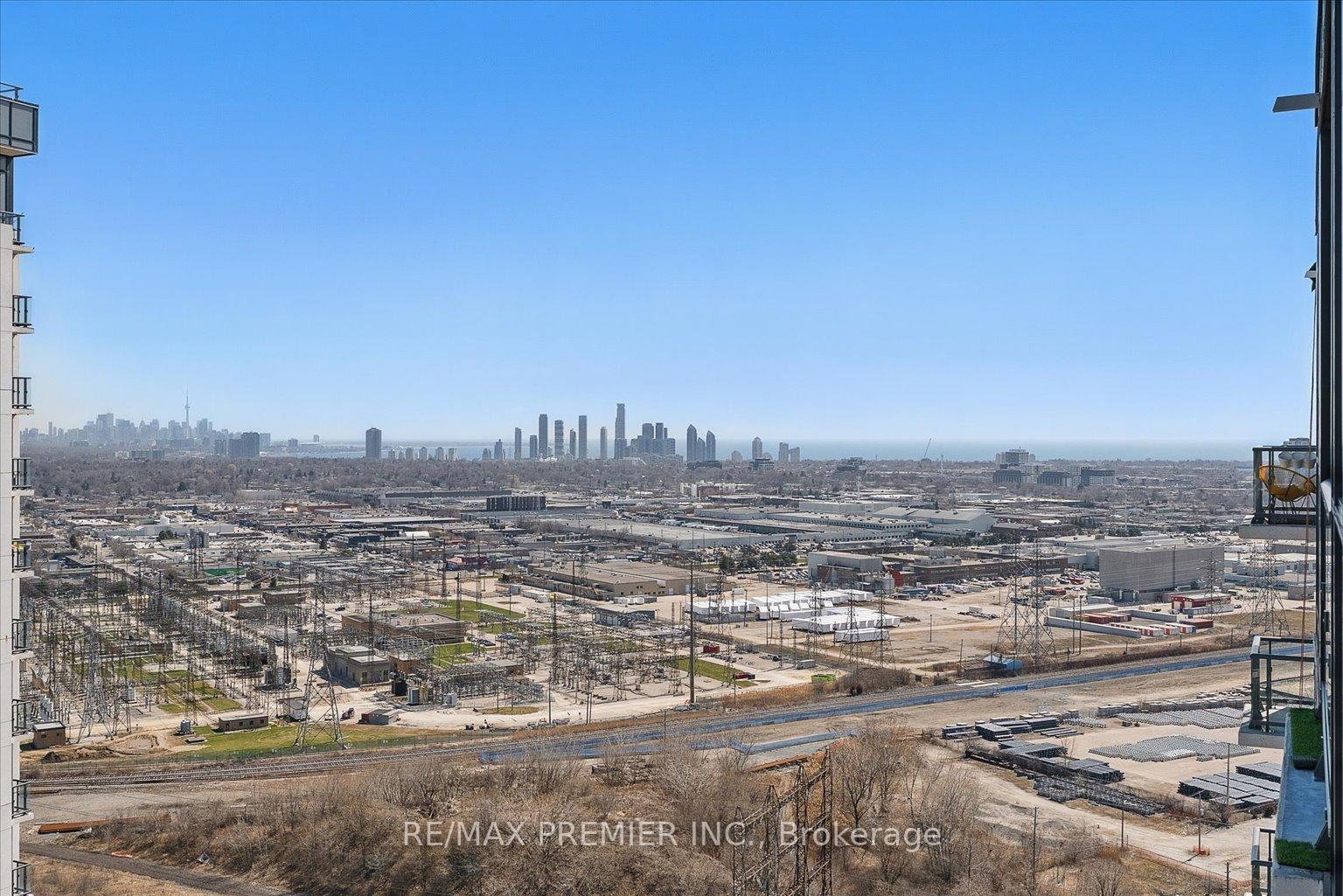 2 Bedrooms Condo at 50 Thomas Riley, Toronto For sale
