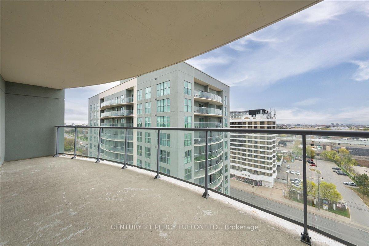 1 Bedroom Condo at 2150 Lawrence, Toronto For sale