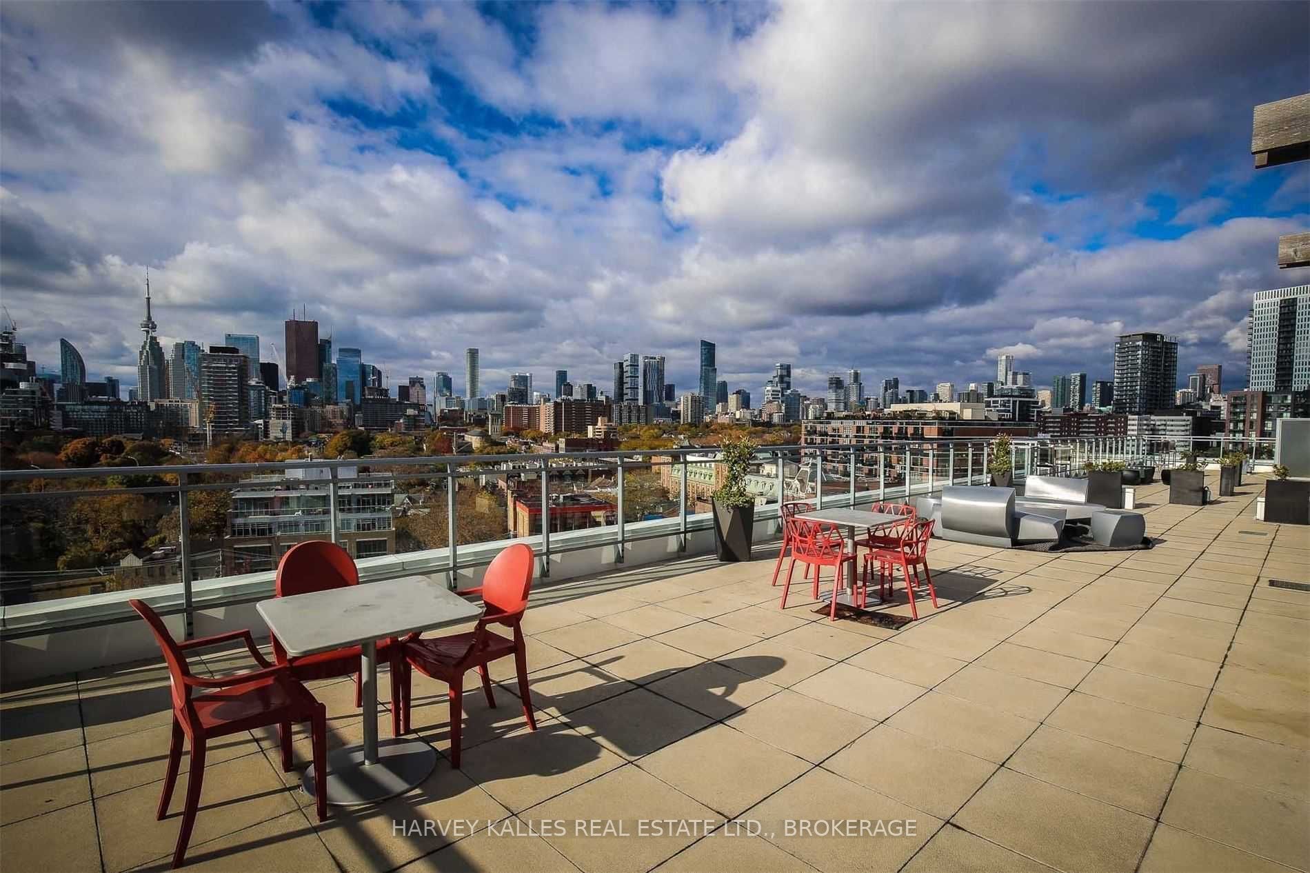510 King Street E 213
