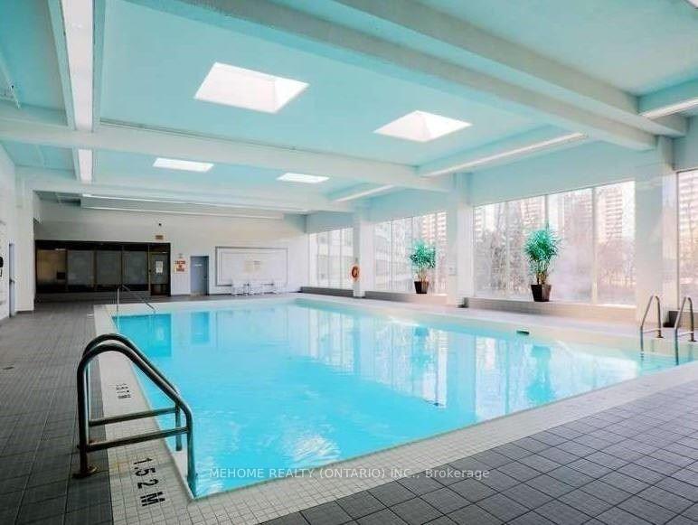 2 Bedrooms Condo at 3 Greystone Walk, Toronto For sale