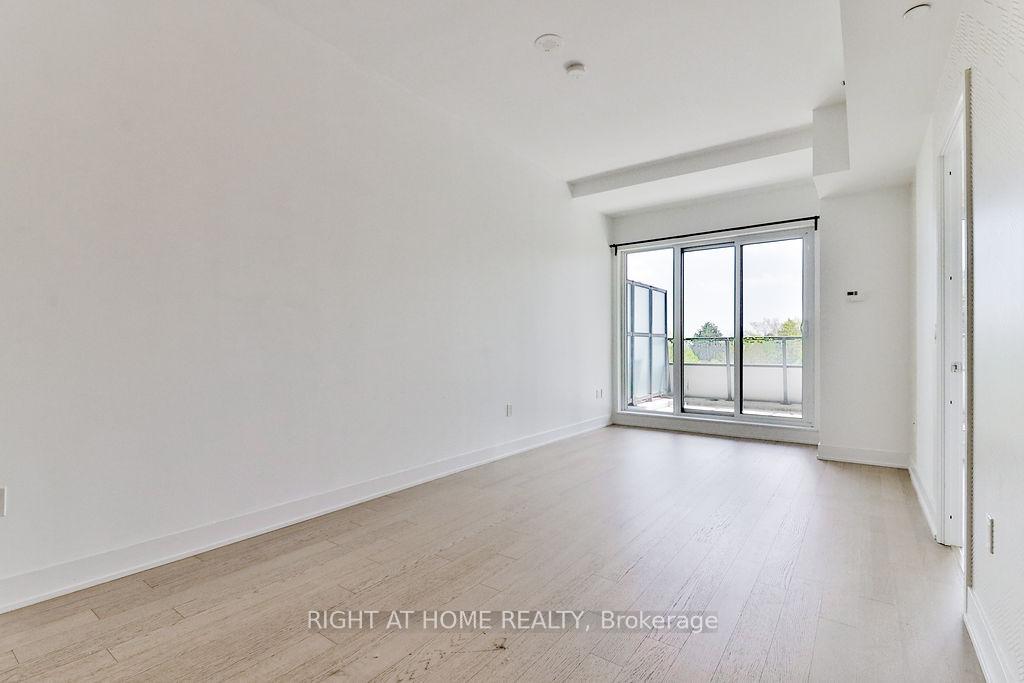 2 Bedrooms Condo at 30 Shore Breeze, Toronto For sale