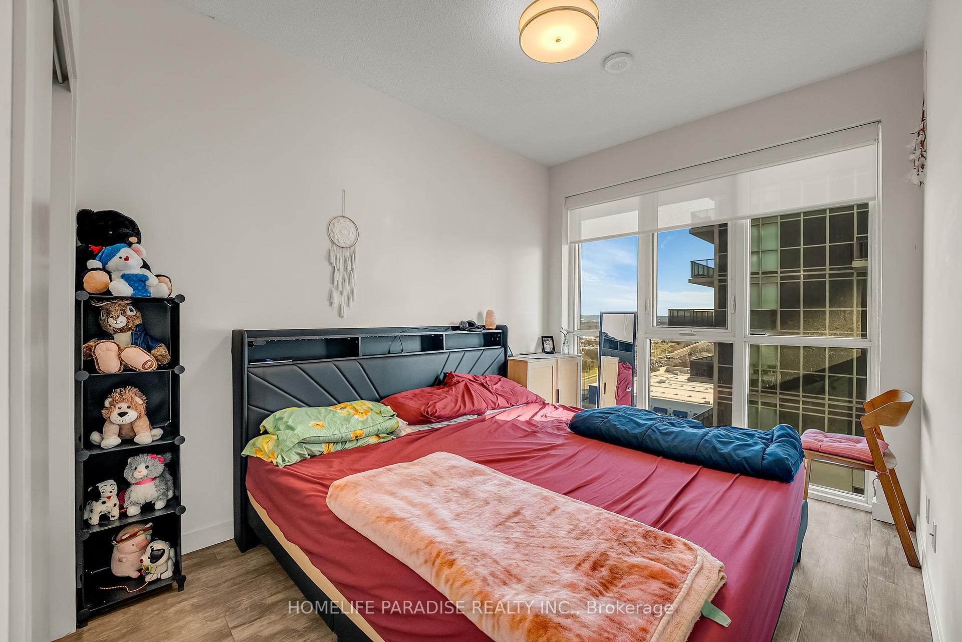 1 Bedroom Condo at 2087 Fairview,  Burlington For sale