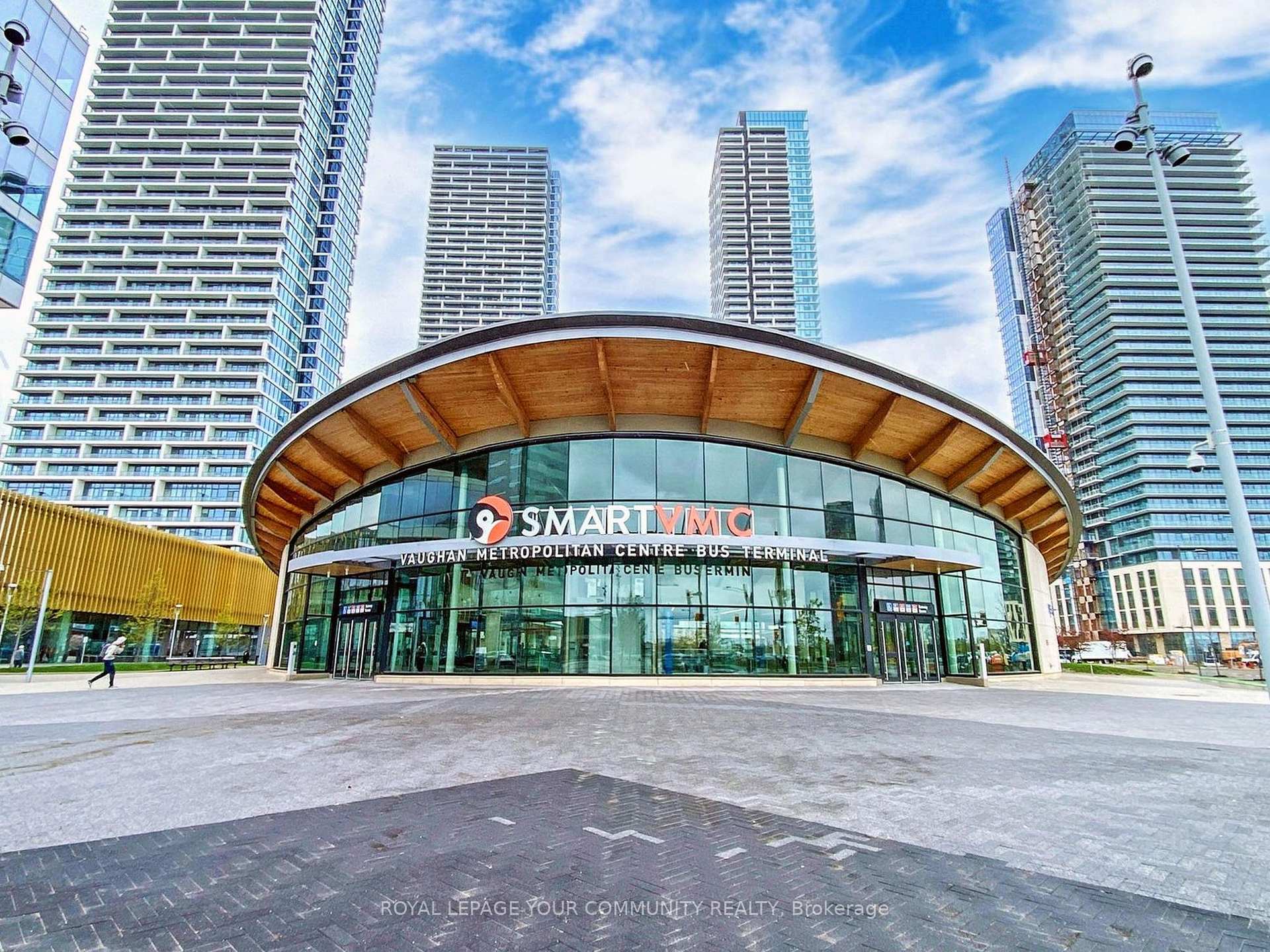 2 Bedrooms Condo at 2908 Highway 7, Vaughan For sale